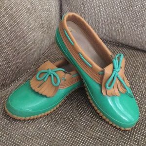Urban Outfitters Bright Green Duck Boots - Size 9
